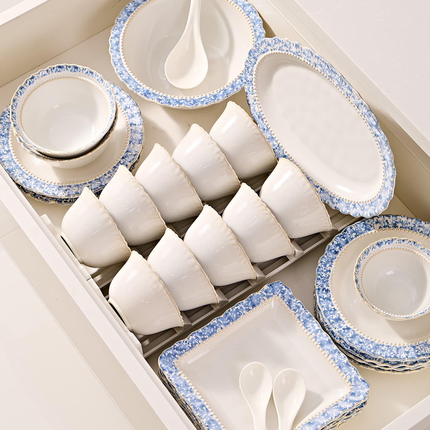 French tableware dish set household lace ceramic plate retro relief plate light luxury high value dish set