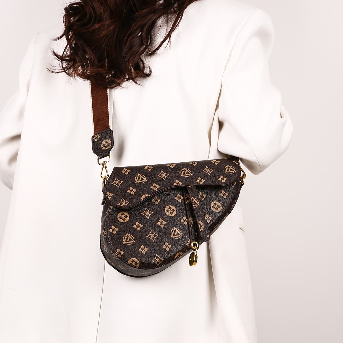 Cross-border Light Luxury Vintage Saddle Bag for Women 2025 New Fashion Wide Strap High-end Print Shoulder Crossbody Bag