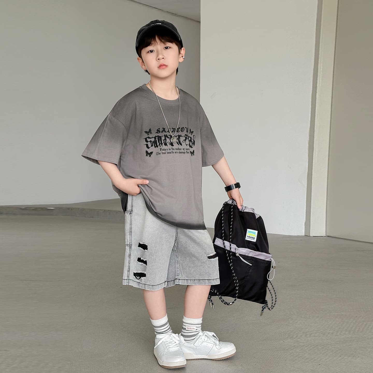 Children's clothing new boys retro suit 2026 medium and large children's summer clothing casual gradient breathable trendy children's two-piece set