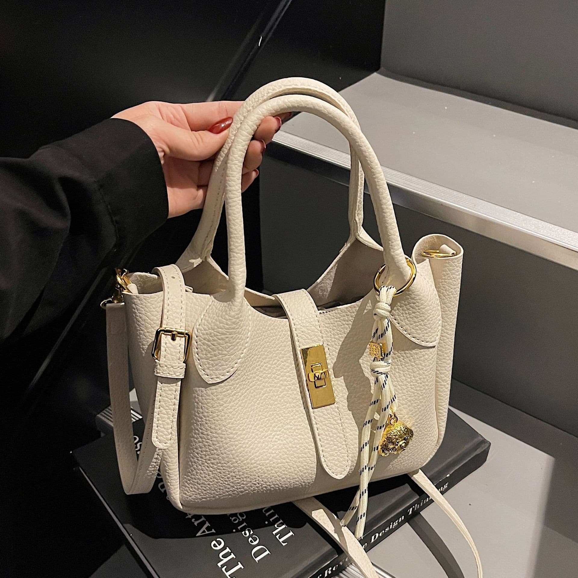 Cross-border high-end bags for women 2025 new trendy lychee pattern vegetable basket handbags versatile single shoulder crossbody bag