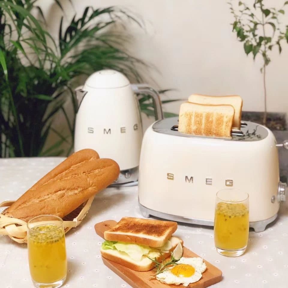 SMEG TSF01 Toaster 2-Slice Bread Toaster Multi-Function Sandwich Maker for Home