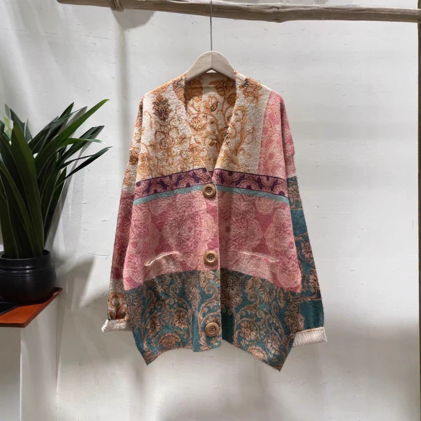 Women's Autumn/Winter 2025 New Fashion Dyed Printed Knitted Cardigan Top Mink Cashmere Knitted Sweater