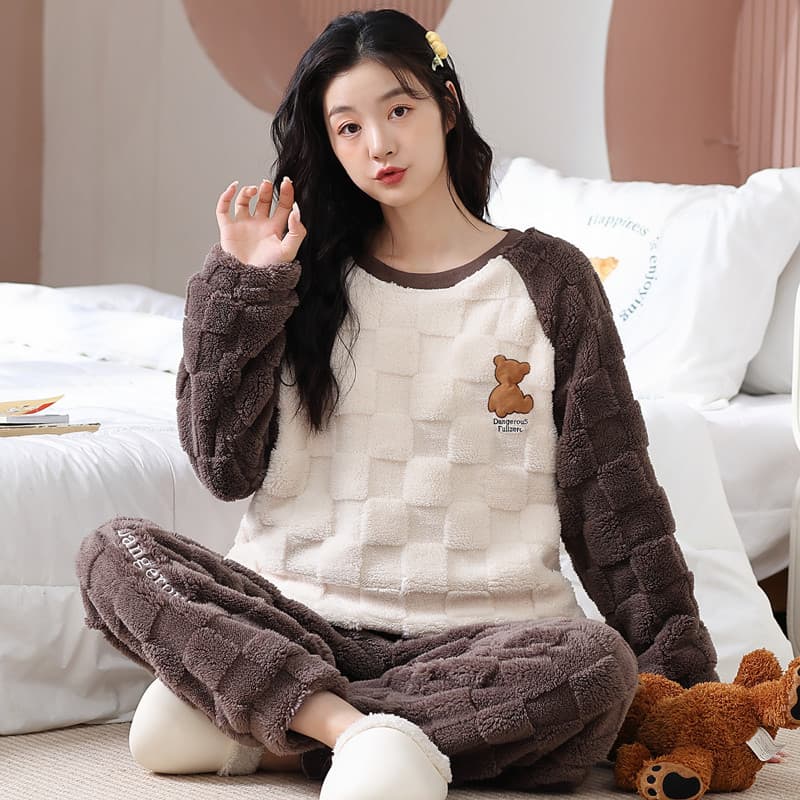 Women's Cartoon Jacquard Coral Fleece Thickened Long-Sleeved Loose Flannel Outwear Home Clothes Suit Sweet Girl