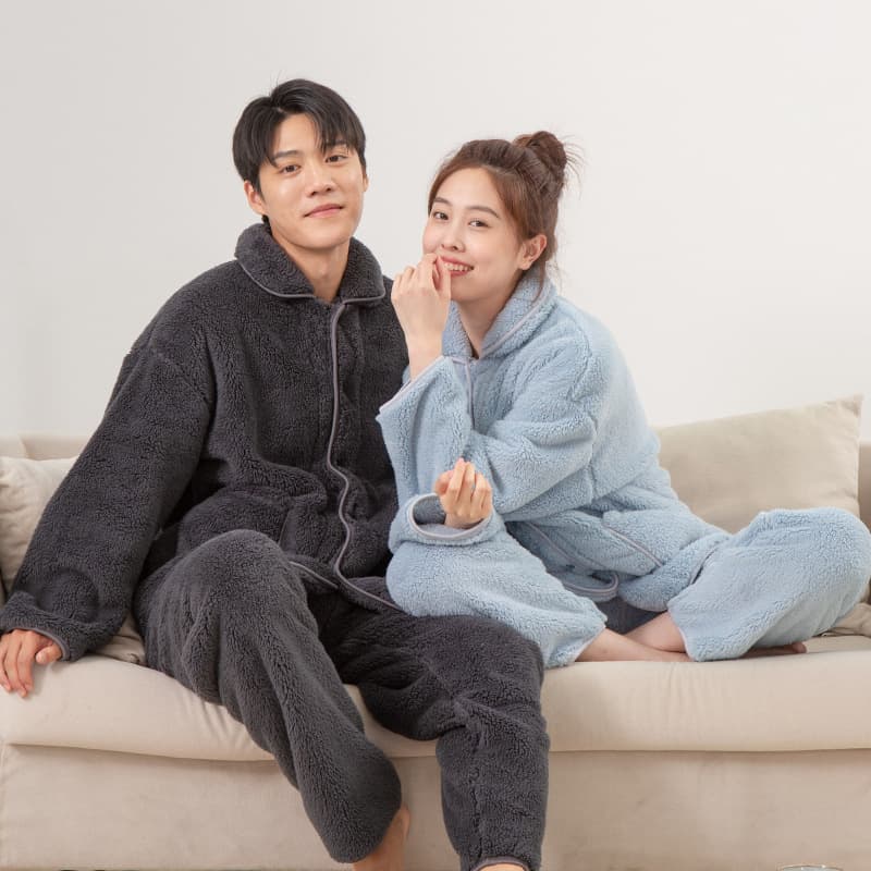 Coral Fleece Homewear Wearable Outdoors Winter Women's Thickened Warm Pajamas Couples Pajamas Autumn Winter Men's Home Fleece