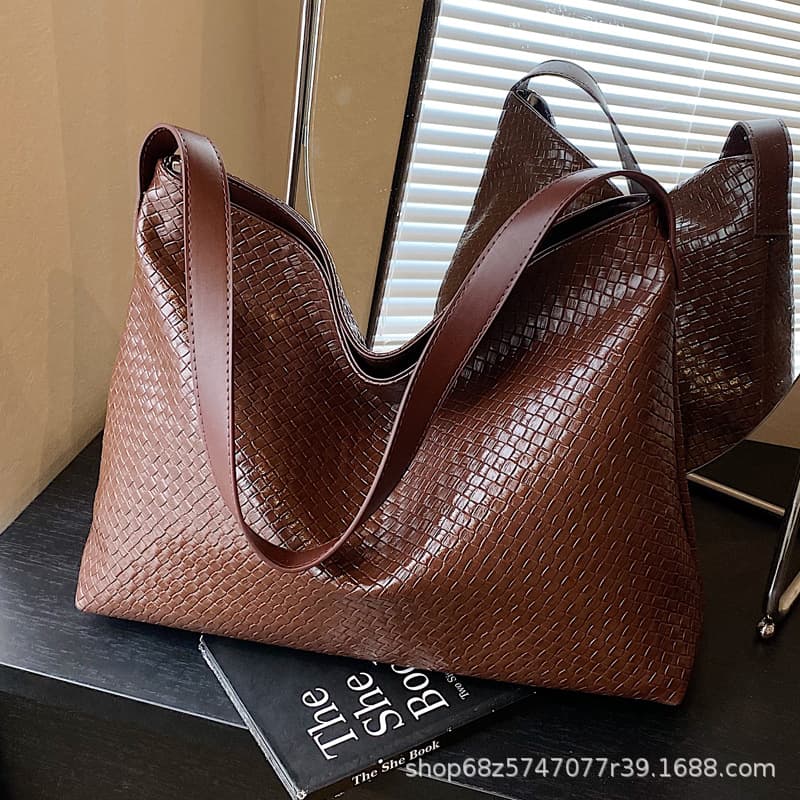 Cross-border Versatile Bag for Women 2025 New Trendy Stylish Casual Shoulder Bag Commuter Large Capacity Tote Bag
