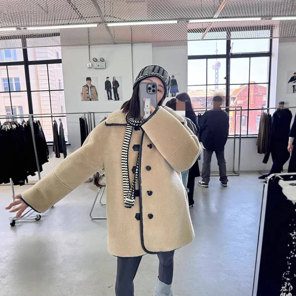 Spot Korean wool jacket reversible women's 2025 fashionable autumn and winter lapel fur one-piece warm jacket