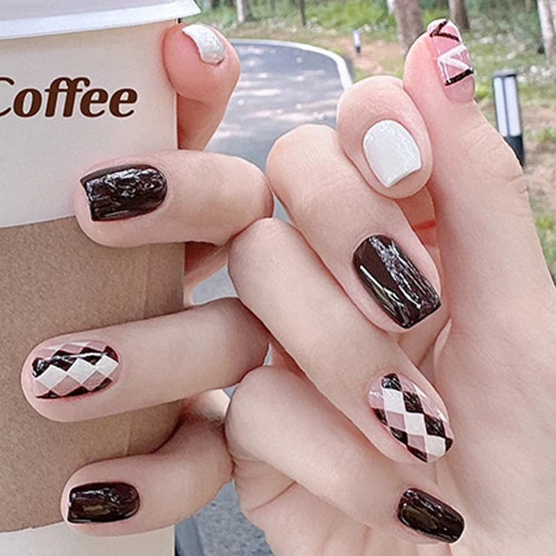 Pastel Stripe Wear-On Nails, Plaid Geometric Pattern Nail Tips, Brown Short Nail Stickers, Finished Nail Tips