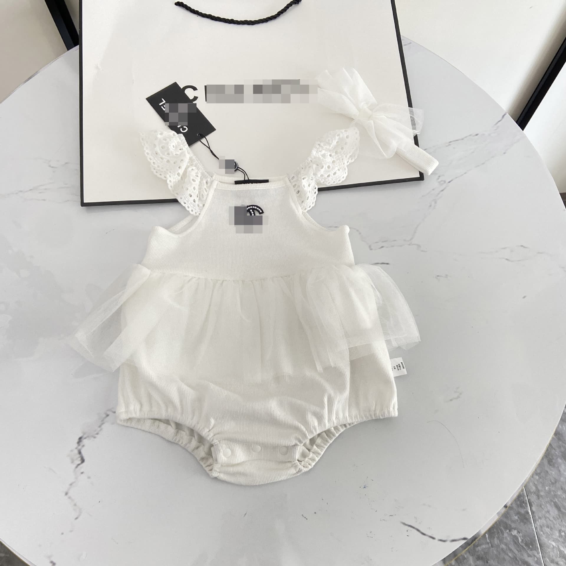Summer 2025 Baby Bodysuit for Girls Crawling Suit + Butterfly Knot Hair Tie Two-Piece Set, Sweet Outfit