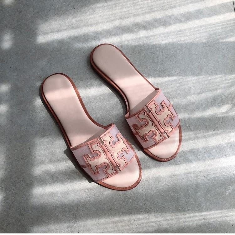 Cross-Border Foreign Trade Internet Celebrity Sandals for Women, Trendy Versatile Mesh Slip-On Flat Sandals for Women, Beach Shoes for Women