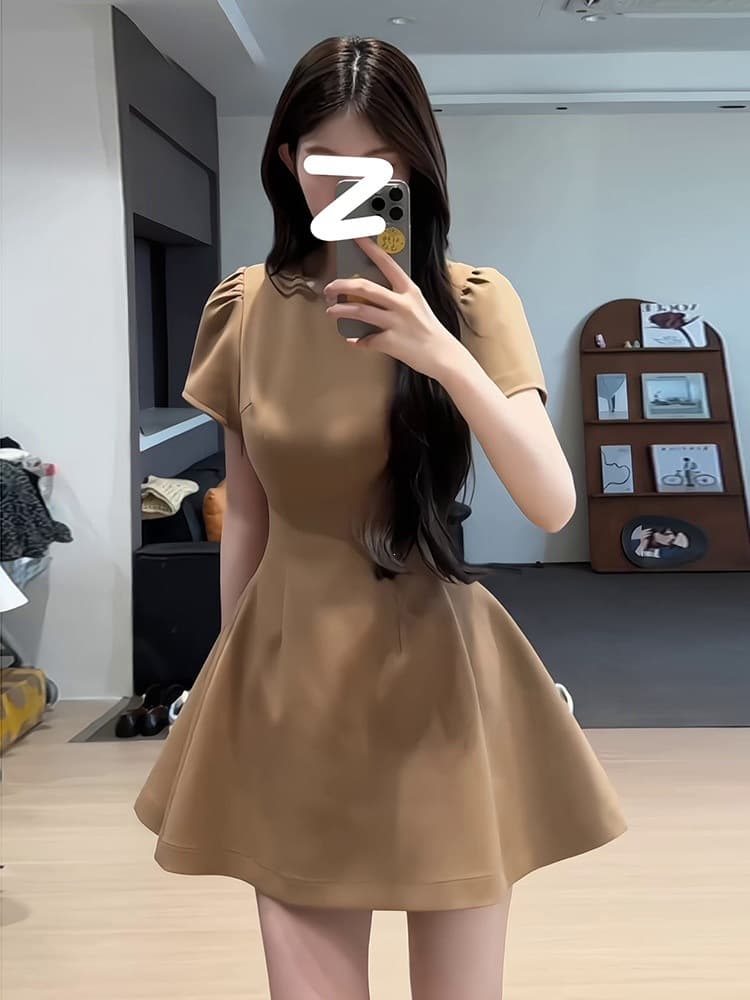 Brown Short-Sleeve Dress for Women Summer French Petite Hepburn Style High-End Fitted Waist Slimming Short Dress