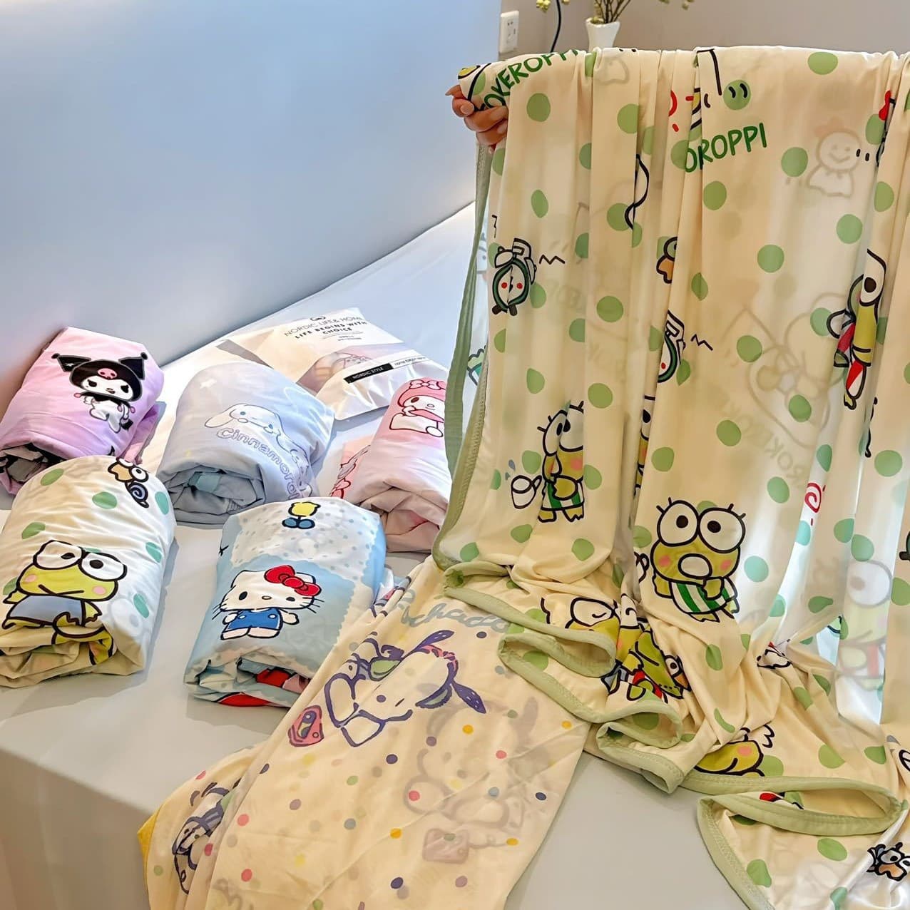 Sanrio infant and toddler fiber cooling blanket baby car cover blanket children's small blanket baby air conditioning blanket