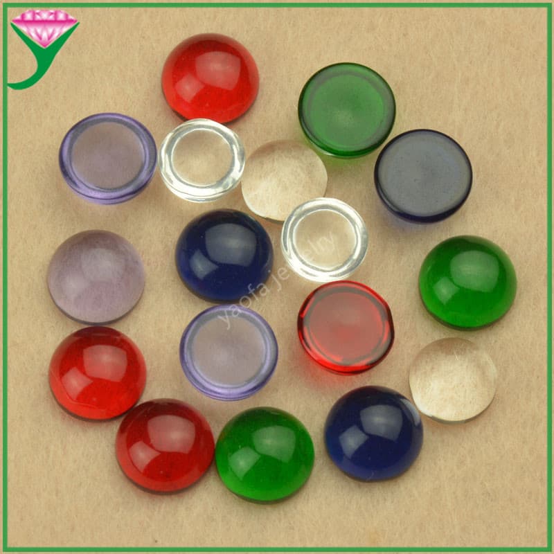Mixed color supply: red, blue, and green synthetic gemstone glass, flat-bottomed, plain, semi-circular loose stones, glass cabochon.