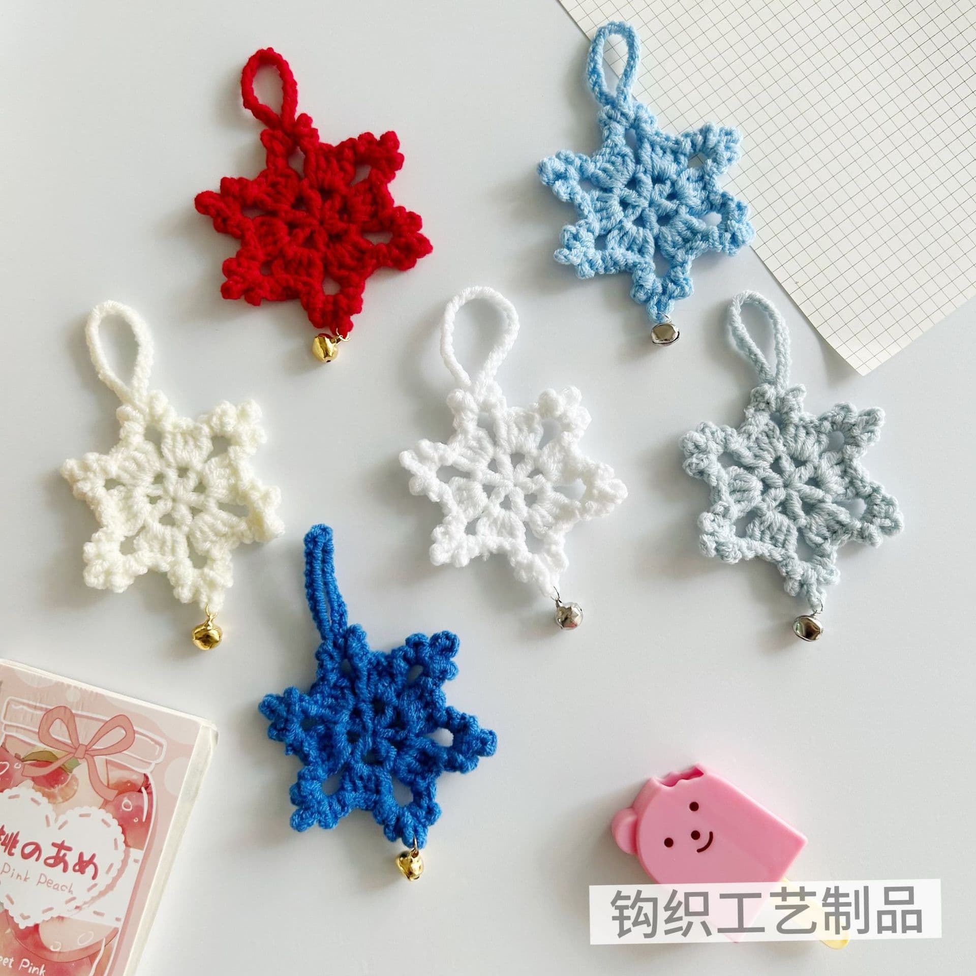 Cross-border Christmas Scene Setup Decorations, Door/Wall Hanging Snowflake Ornaments, Hand-crocheted Yarn Decor