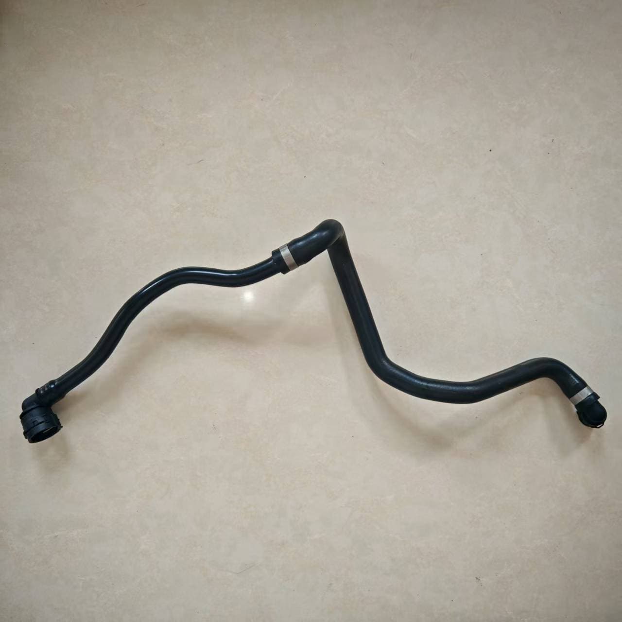 213 501 3402 coolant hose for Mercedes-Benz