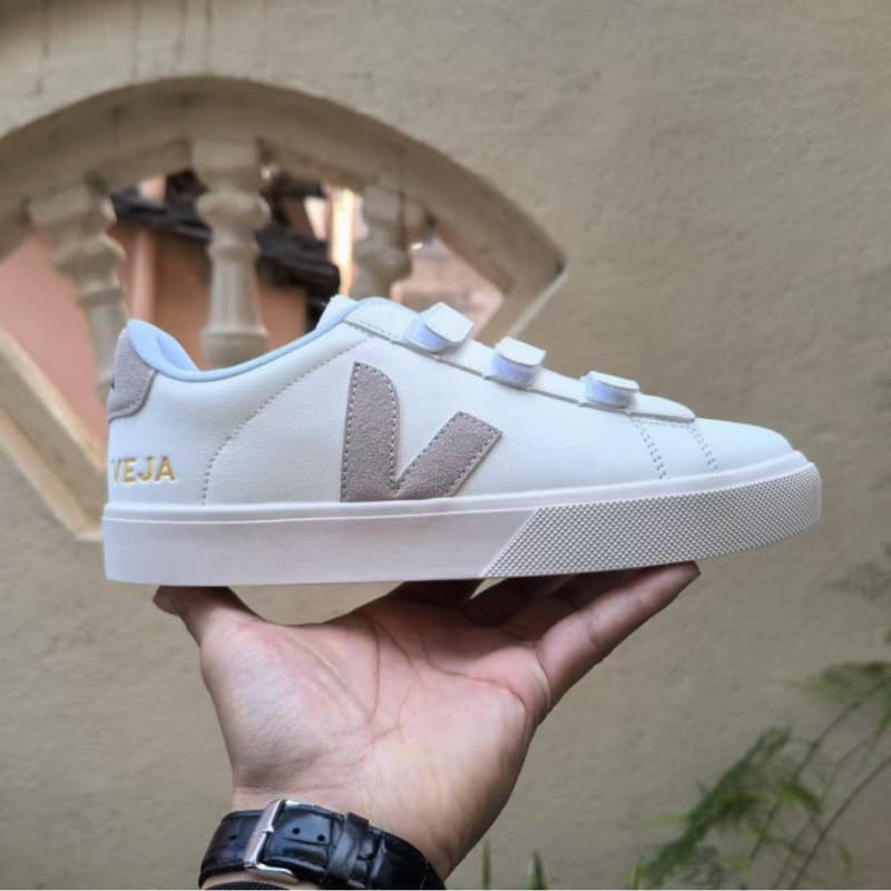 Cross-border New V-Shaped Shoes French Veja White Shoes Men's and Women's Couple Shoes Breathable Casual Board Shoes Versatile White Shoes