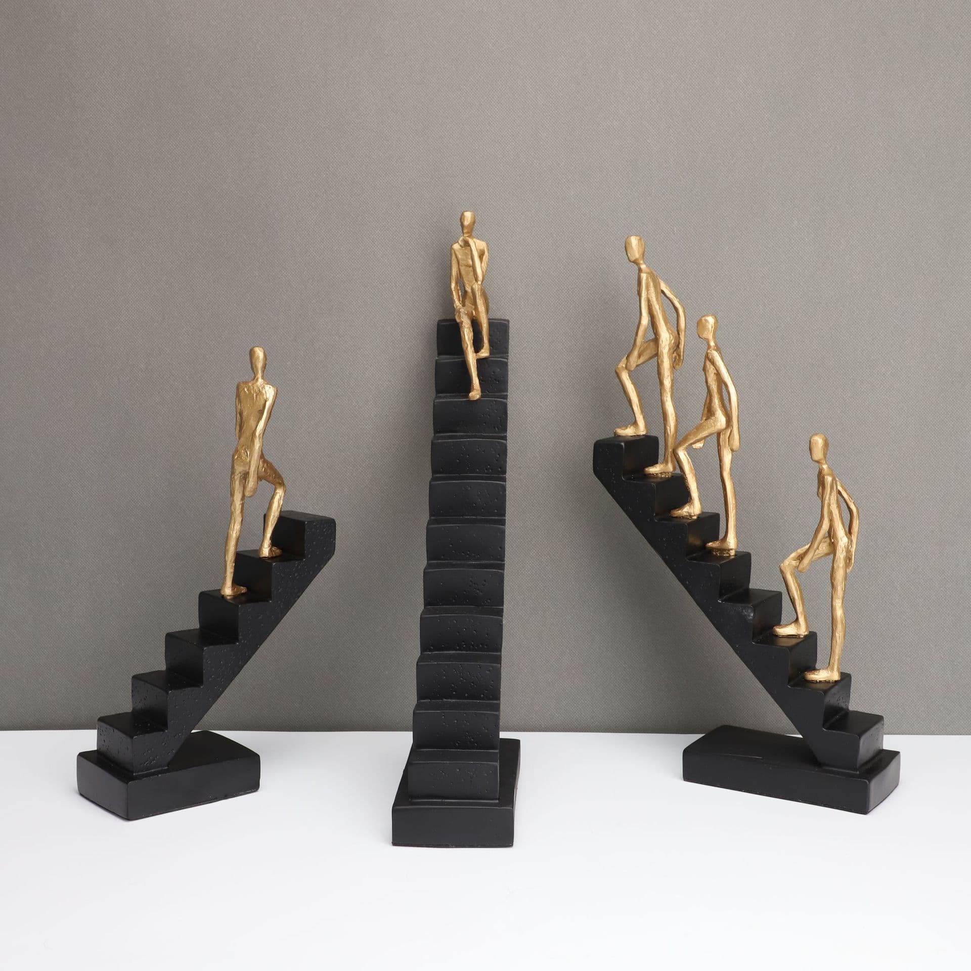 Modern Minimalist Resin Climber Sample Room Office Bedroom Living Room Dining Room TV Cabinet Decorative Accessories Display