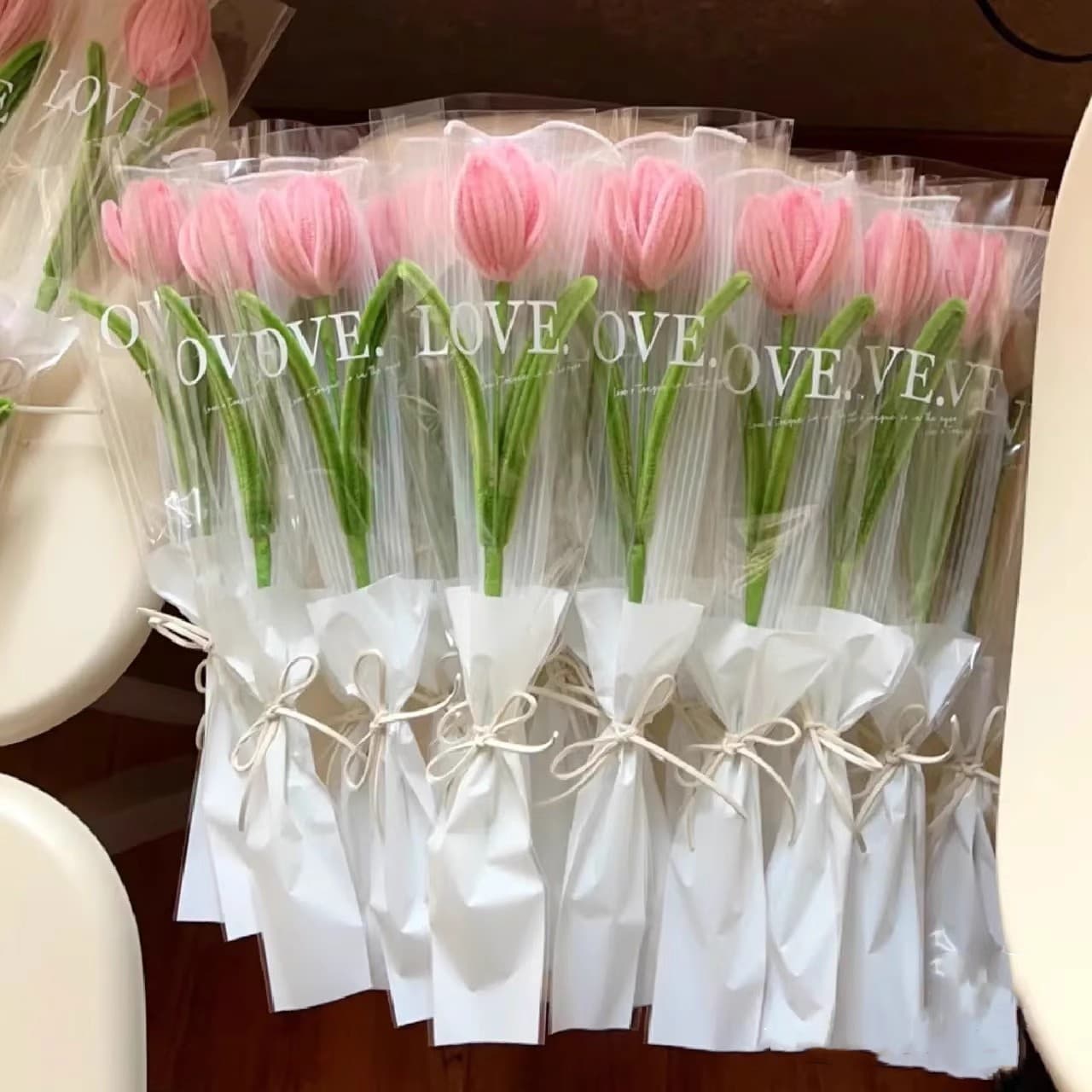 DIY Tulip Bouquet Gift Kit for Mother's Day - Perfect for Girlfriends and Best Friends (Preserved Flowers)