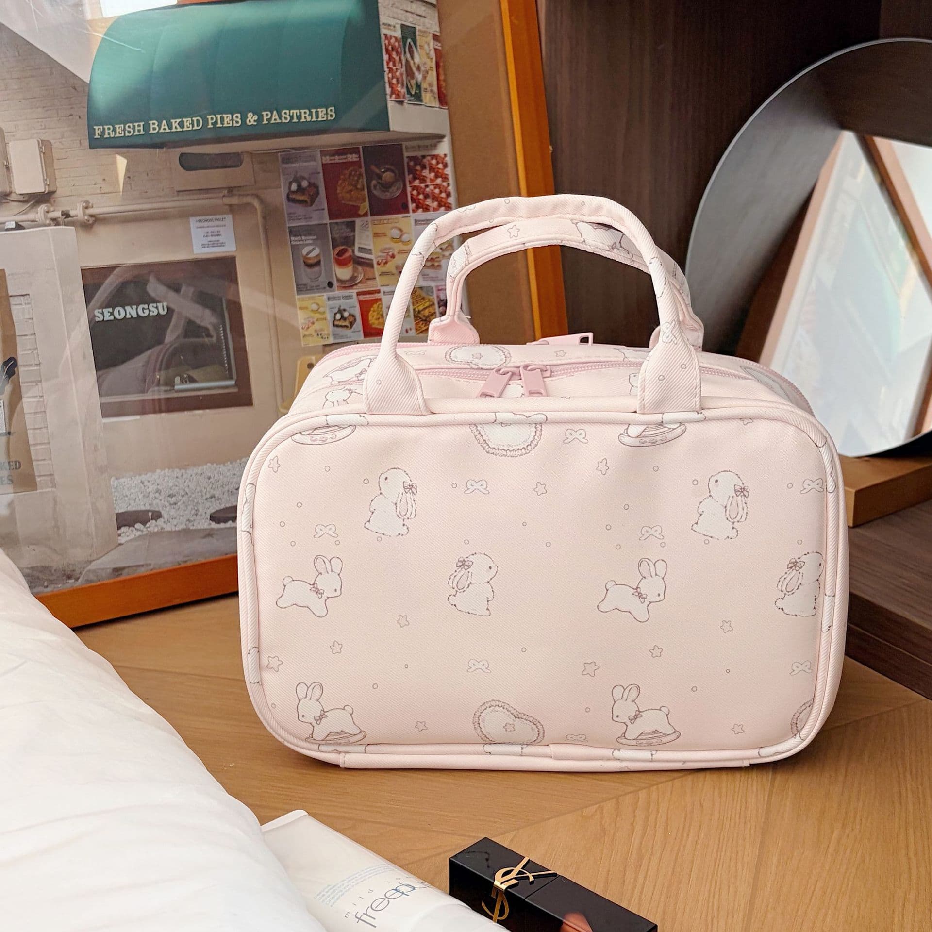 【Yaya】Three-Layer Portable Handheld Cosmetic Bag with Plaid Print, Large Capacity Travel Partitioned Makeup and Toiletry Bag