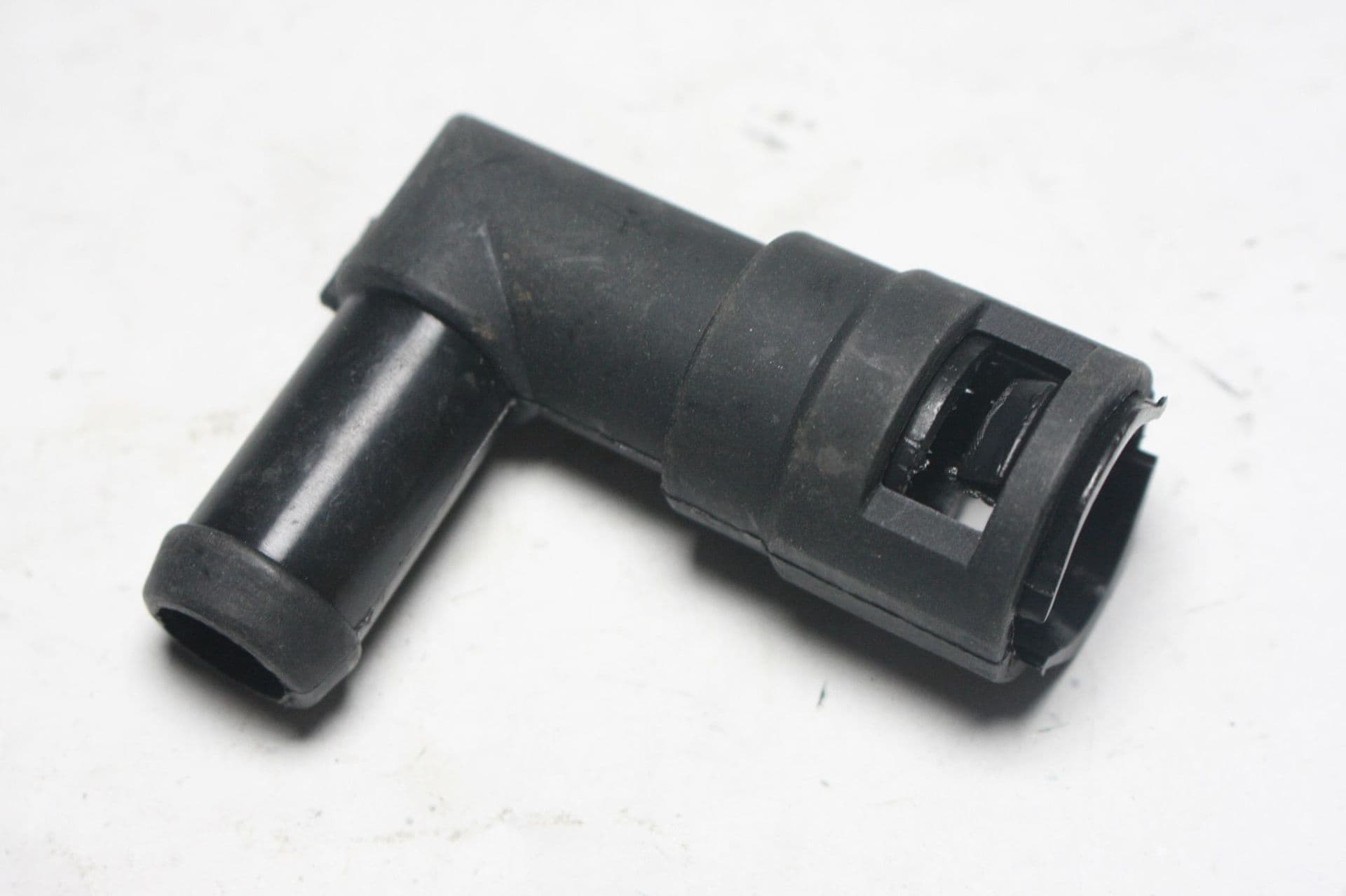 BJ1H-61-240AL1 Haima Familia Haima Prima warm water pipe elbow joint