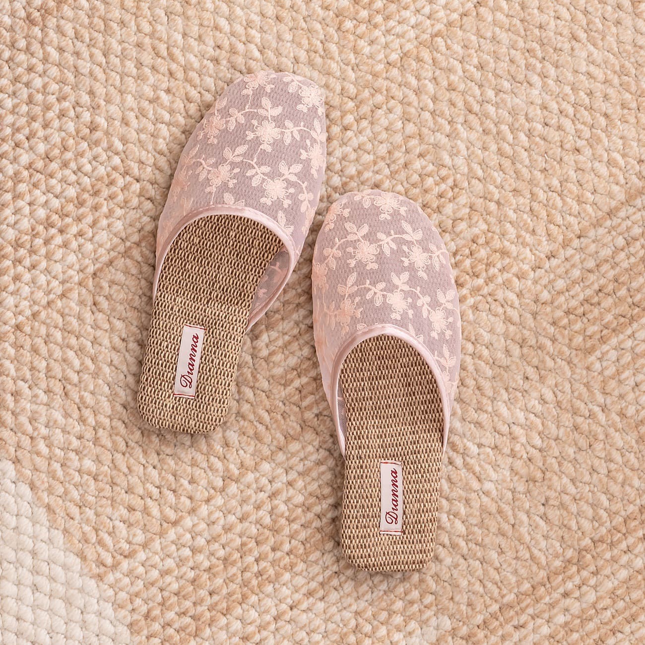 Chinese Lace Hollow Out Light Luxury Embroidered Flower Home Slippers for Women, Non-Slip, Odor-Resistant, Soft Sole, Premium Feel, All-Season