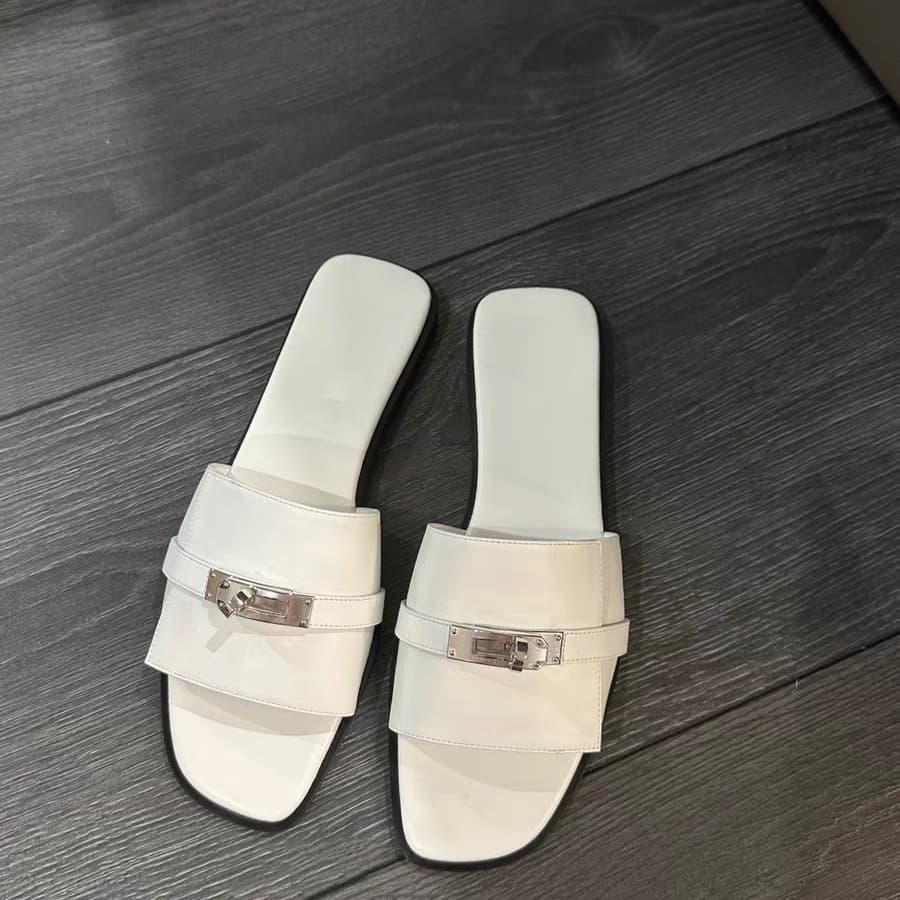 2025 Trendy Small Buckle Flat Slide Sandals for Women Summer Outdoor French Style Casual Fashion Sandals