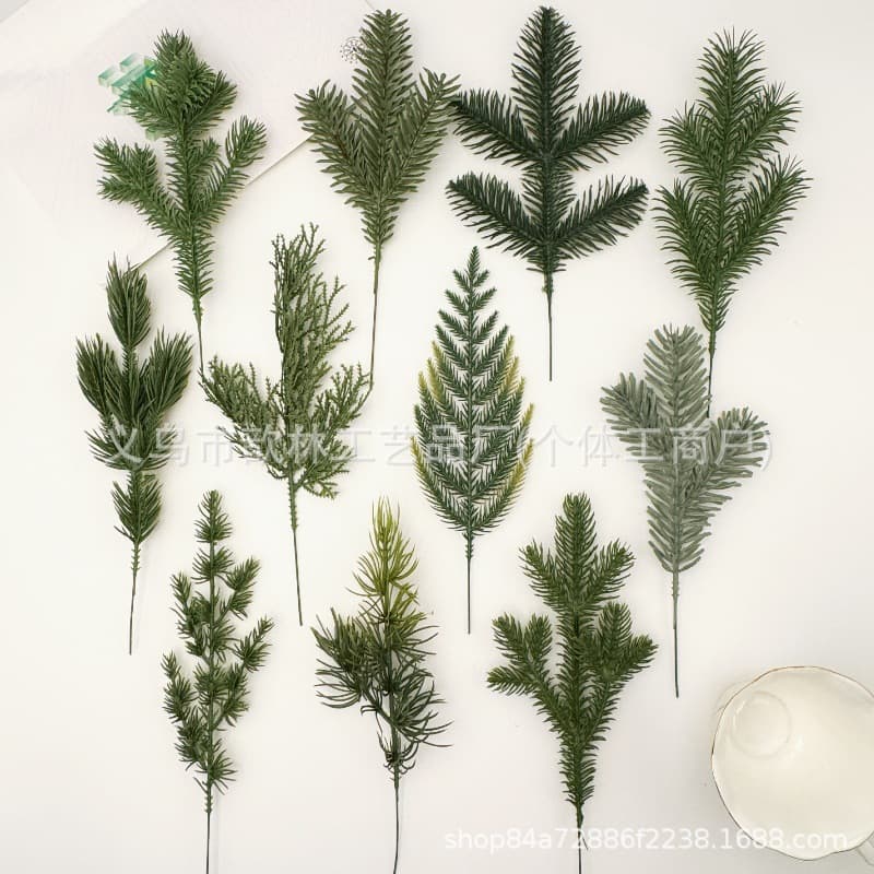 Simulated Christmas pine needles three-pronged green plant Christmas wreath tree decorations wholesale high simulation