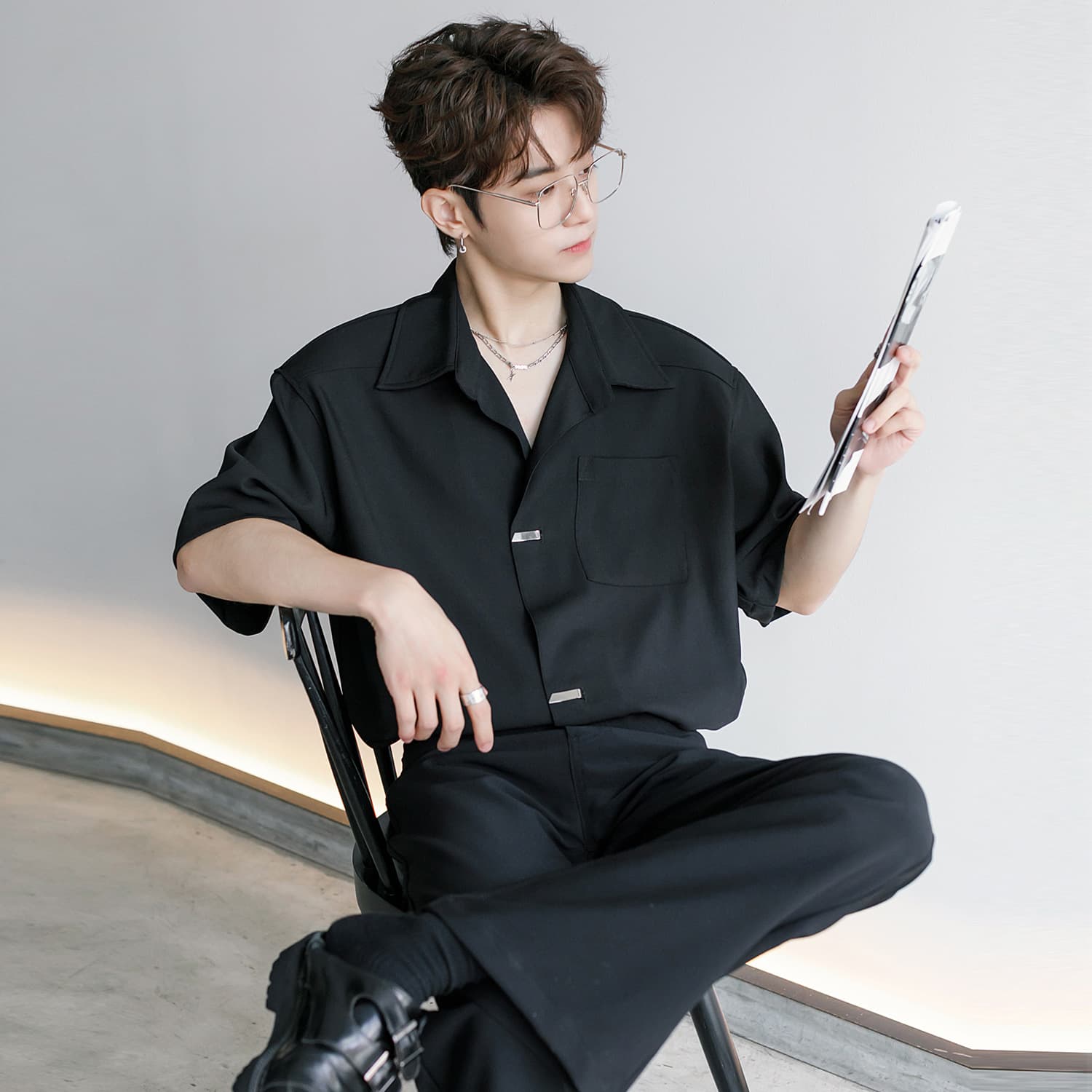 2024 Men's Summer Premium Lightweight Mature Casual Short-Sleeve Black Shirt with Three-Quarter Sleeves
