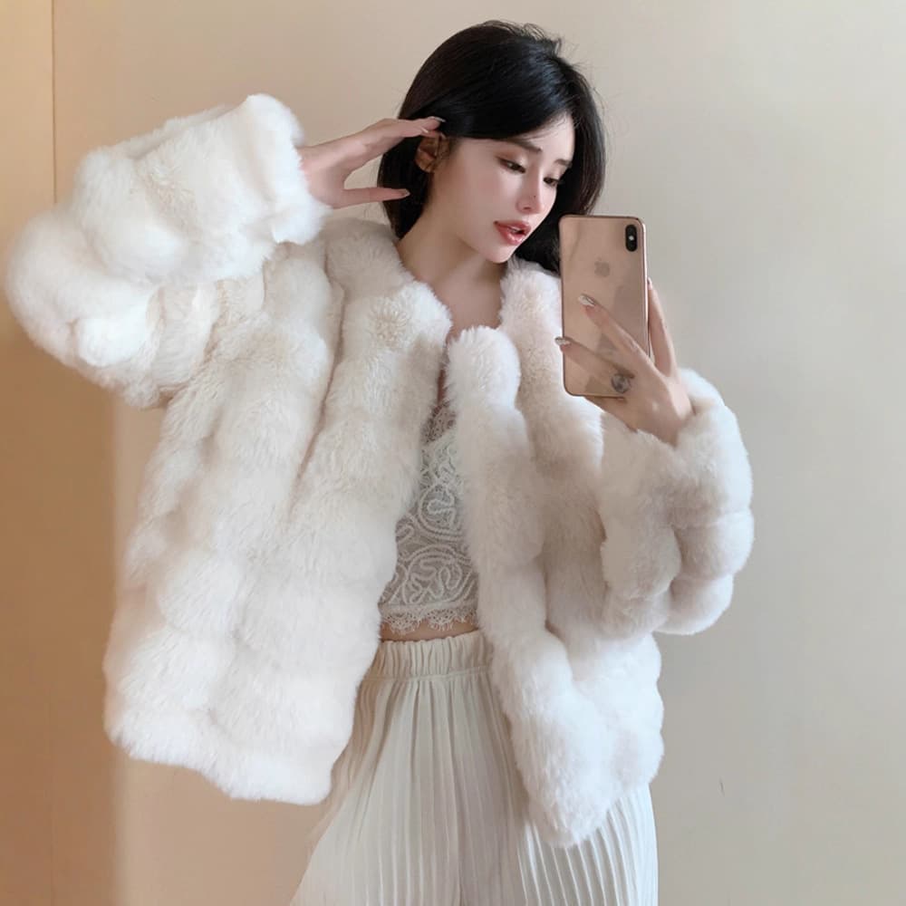 Plus Size Winter Eco-Friendly Rabbit Fur Short Coat 2025 Korean Style Shearling Women's Thick Warm Faux Fur Jacket