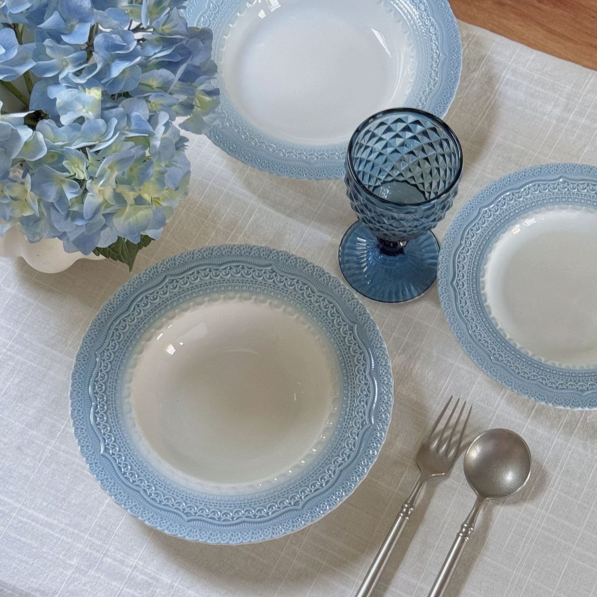 French Dreamy Lace Heavy Craft Underglaze Relief Ceramic Plate, Dessert Plate Serving Plate Pasta Plate Fruit Plate Salad Plate