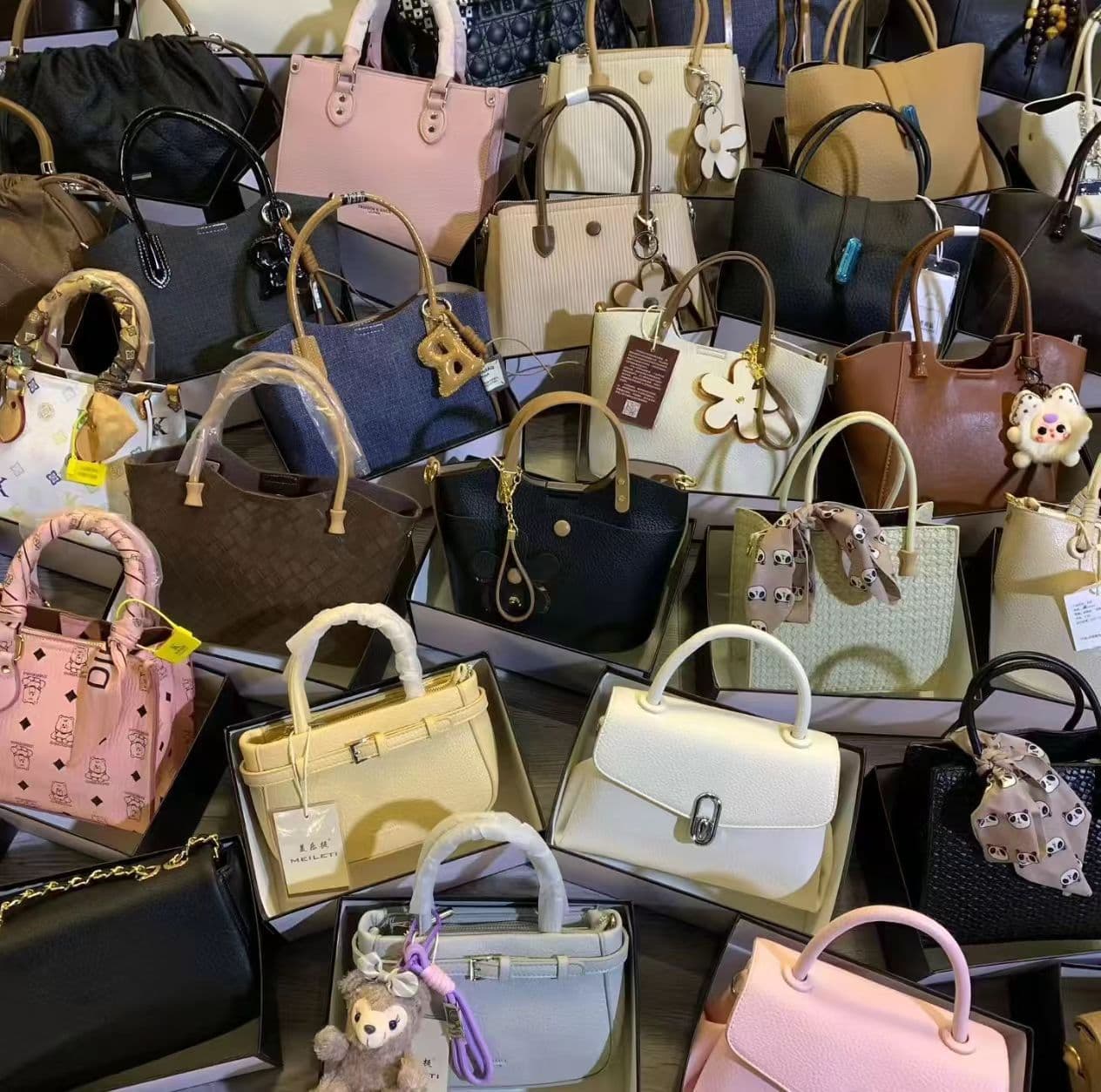 Women's Bags Source Wholesale Handbags Crossbody Bags MIX Bag New Bags Handbags Wholesale