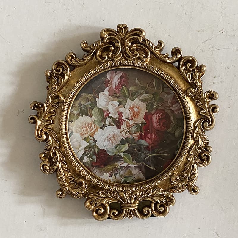 European Vintage Gold Resin Small Photo Frame Wall Hanging Creative Art Simple American Country Style Decor