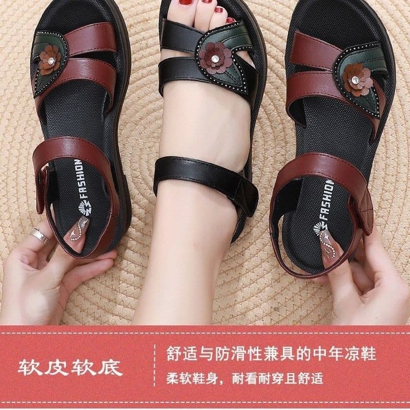 Women's Soft Leather Flat Sandals for Seniors, Non-Slip Comfortable Summer Sandals for Elderly