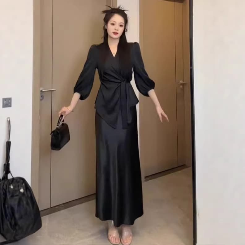 Black Acetate Satin Fishtail Skirt Women Spring Summer 2026 New High Waist Flowing Long Skirt with Slit