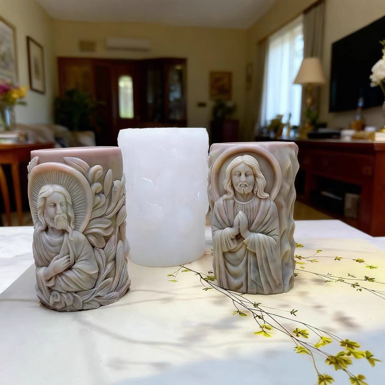 European Style Elderly Statue Pillar Candle Silicone Mold DIY Handmade Aromatherapy Plaster Diffuser Stone Ornament Mold