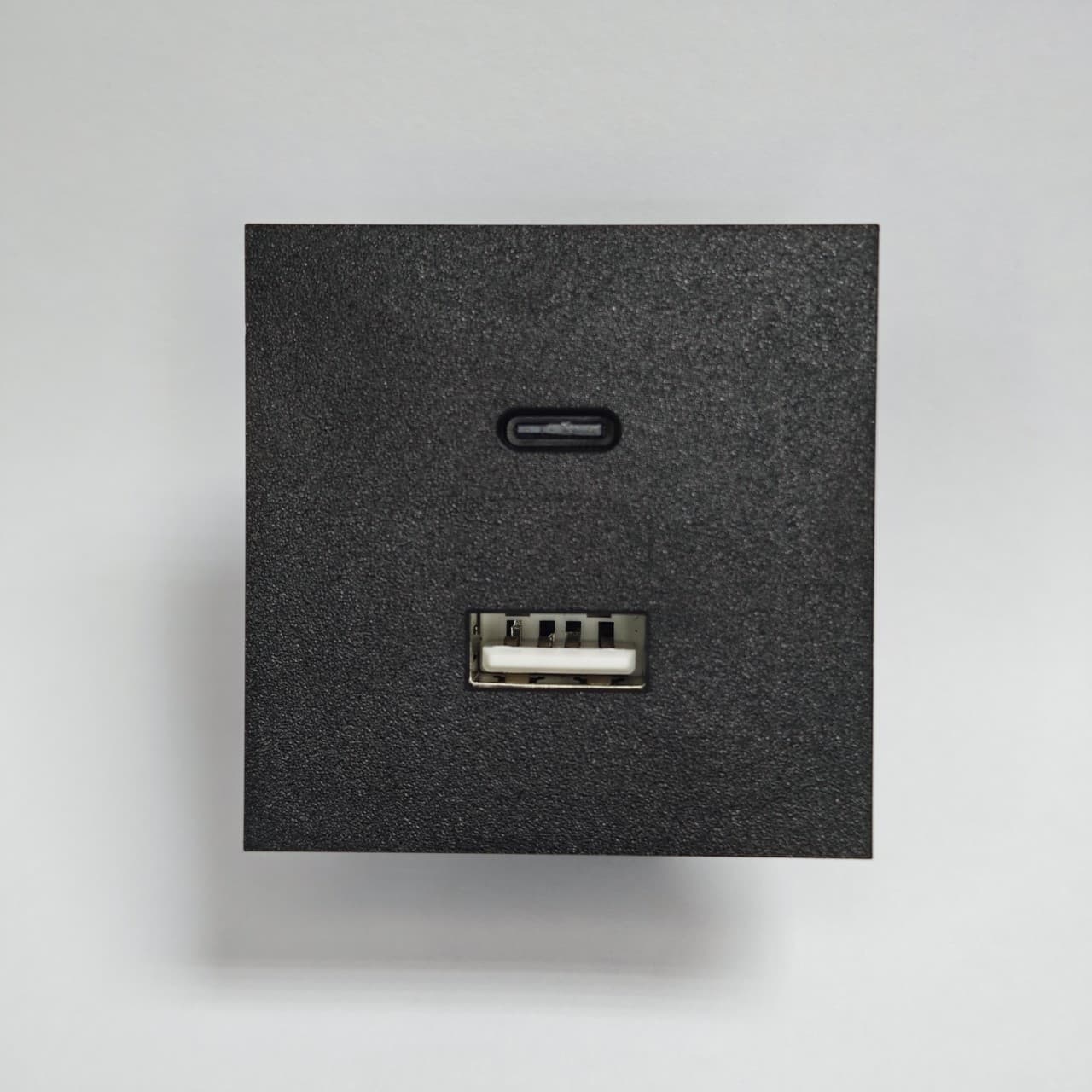 Type 45 2.1A card-type dual-port USB charging socket USB&typec embedded hidden charging socket directly supplied from the manufacturer