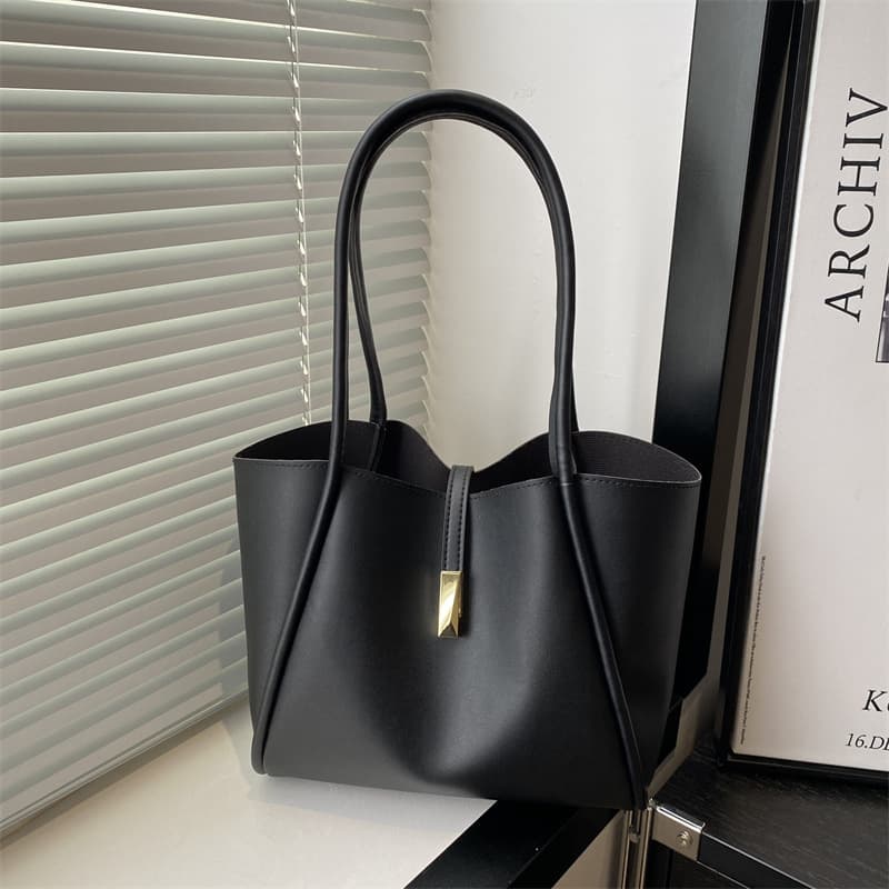 Large Capacity Bag Women 2024 Fall Winter Handbag Shoulder Commuter Bag Mother-Child Bag Premium Vintage Simple Tote Bag