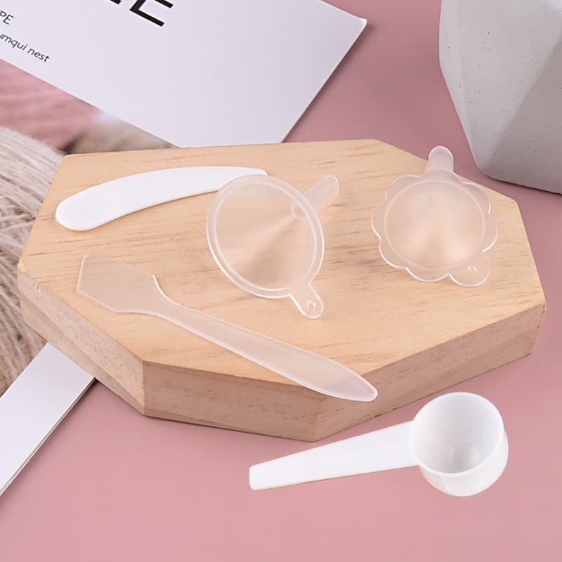 PP Frosted Small Crescent Face Cream Scoop, Travel Refill Perfume Tool, Small Funnel Travel Refill Tool