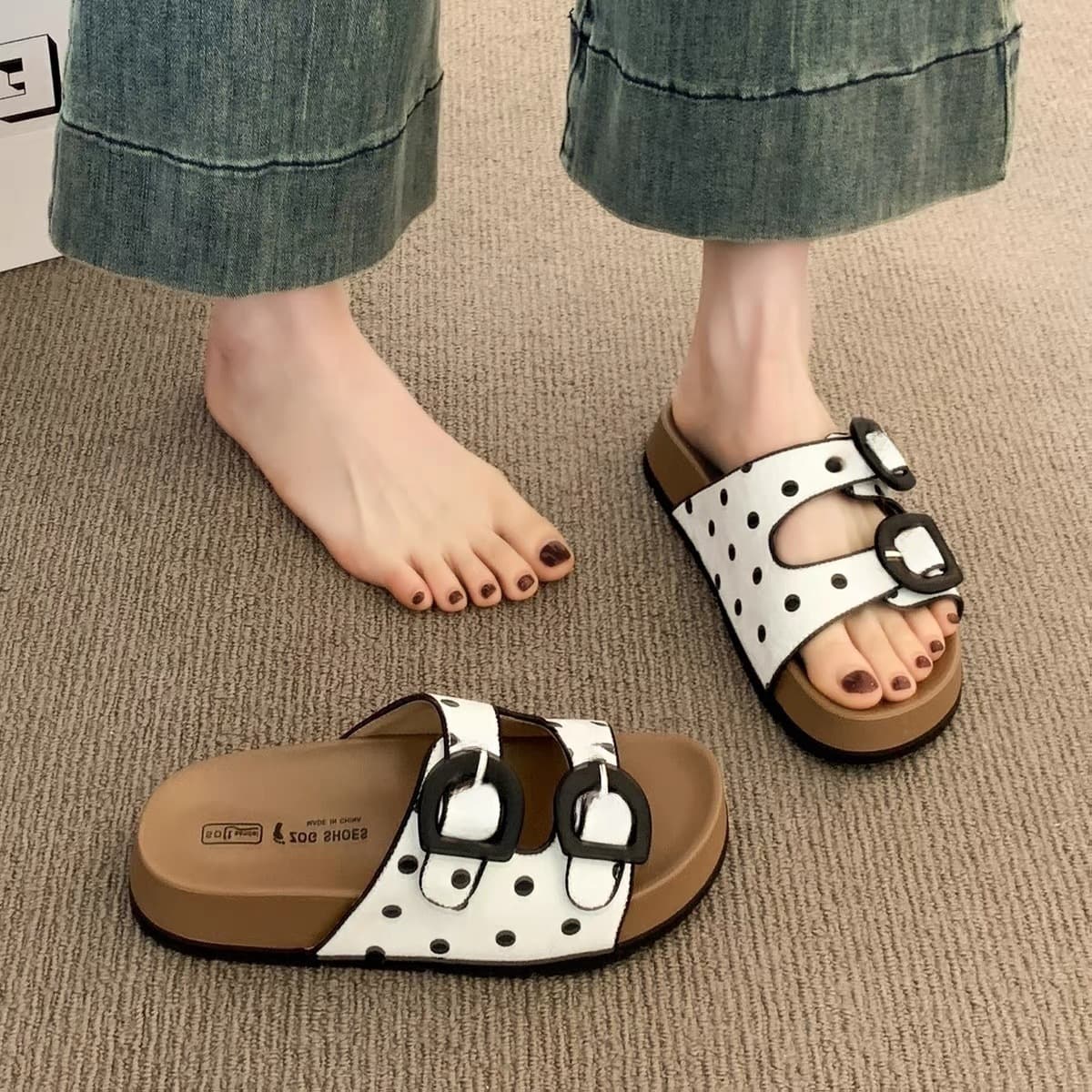 2025 New Versatile Bestseller Retro Single Strap Platform Flip-flops Women's Summer Outdoor 2025 New Yellow Match with Skirts