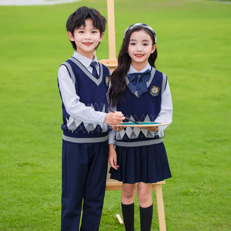 Academic Style Elementary School Knit Sweater Vests for Kindergarten Class Uniforms and Photo Shoots