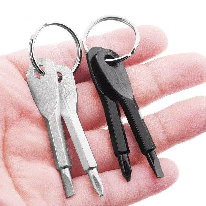 Outdoor portable multi-tool, flathead and Phillips screwdriver, screwdriver bits included. (Keychain included)