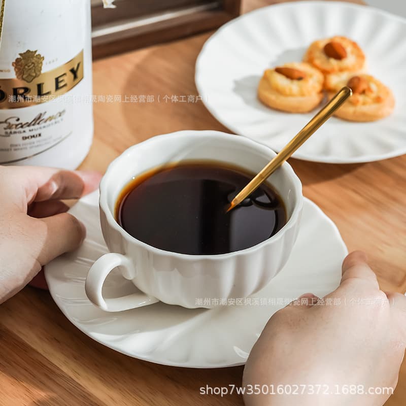 Cross-border White Coffee Cup Set Ceramic Pumpkin Cup Saucer European Simple Water Cup Hotel B&B Cup Under-glaze Color