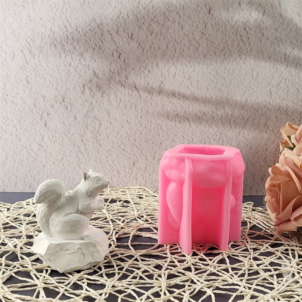 Stone Squirrel Plaster Decoration Candle Mold DIY Plaster Cement Silicone Mold W0465
