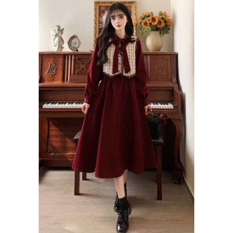 Chanel-style two-piece vest and skirt set, 2025 autumn/winter plus-size women's preppy style red corduroy dress.