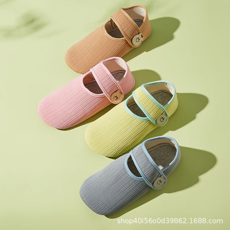 Spring and Autumn Indoor Socks Floor Socks Anti-slip Soft Sole for Adults and Children Baby Walking Shoes Adult Socks