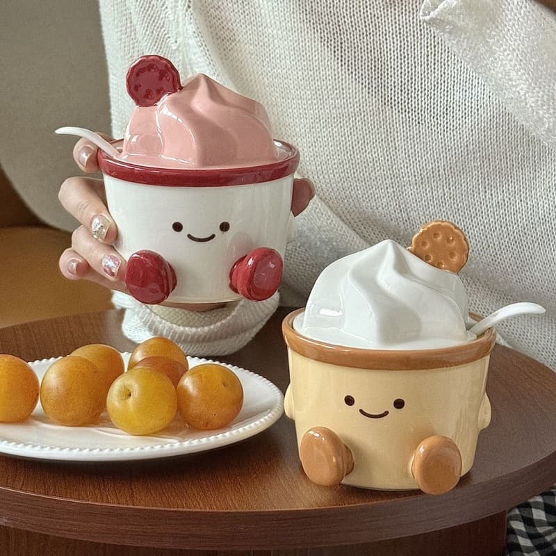 Factory Direct Cute Cake Ceramic Seasoning Jar Home Kitchen Sugar Jar Salt Jar with Spoon Spice Storage Box