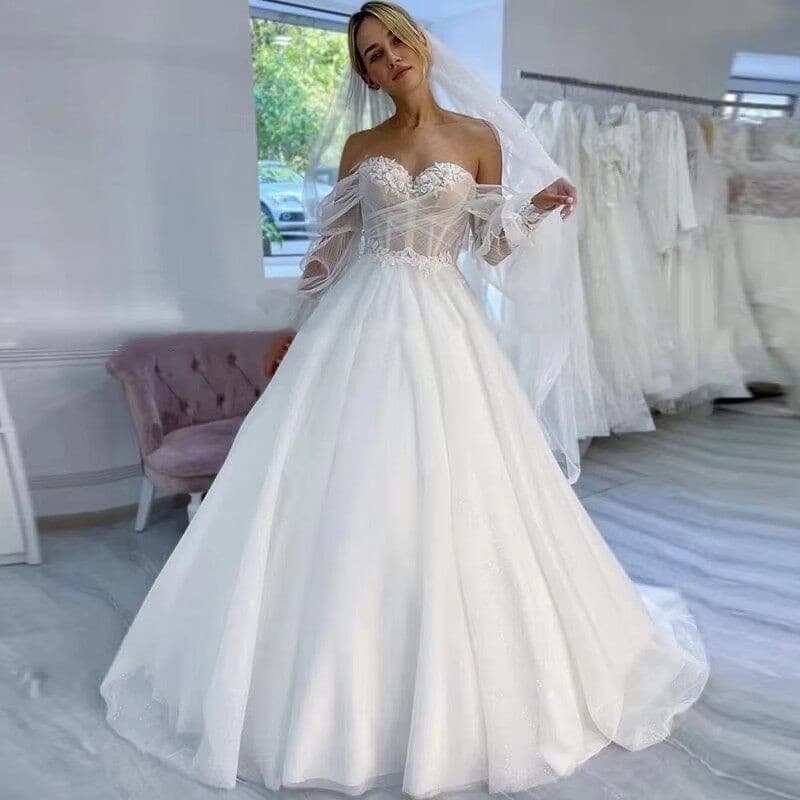 New One-Shoulder Wedding Dress Forest Style 2026 New Bride Simple Fairy Hepburn Travel Photography Small Train Slimming