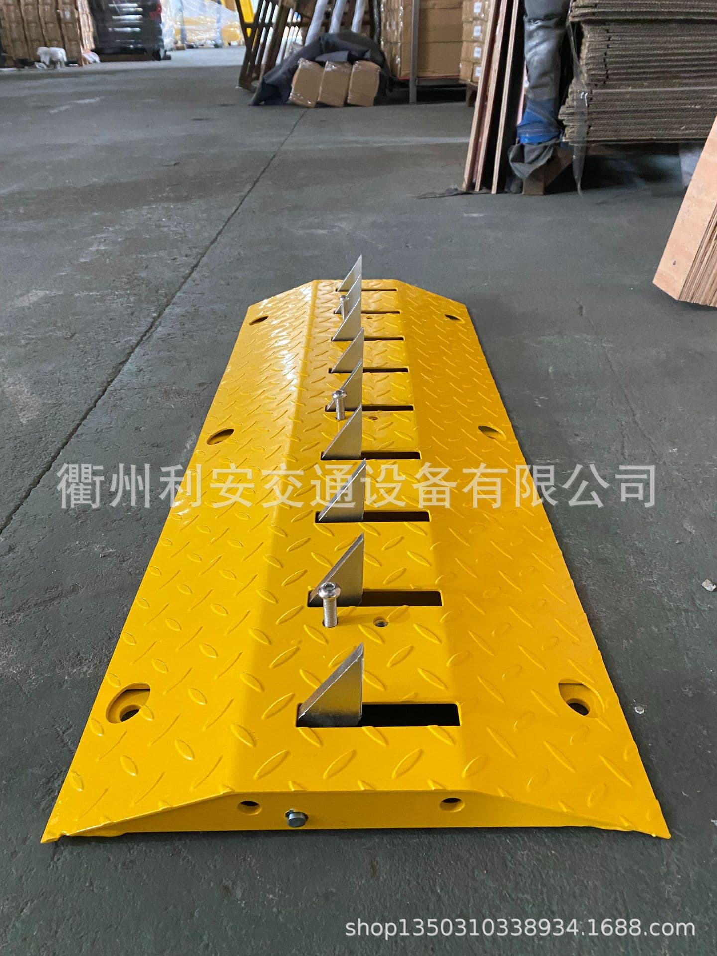 385/485mm Width Tyre Killer Unidirectional Cast Steel Speed Bump End Cap