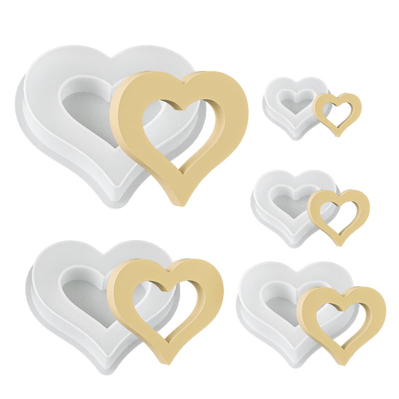 Spot wholesale Valentine's Day multi-specification three-dimensional hollow love plaster ornaments aromatherapy candle decoration silicone mold