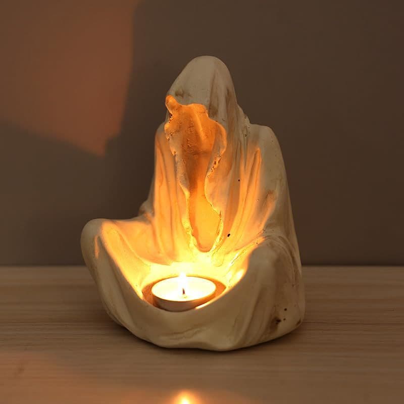 Cross-border Wizard Candle Holder Decoration Creative Candle Holder Ghost Clothes Home Courtyard Wizard Candle Holder Cloak Resin Ornament
