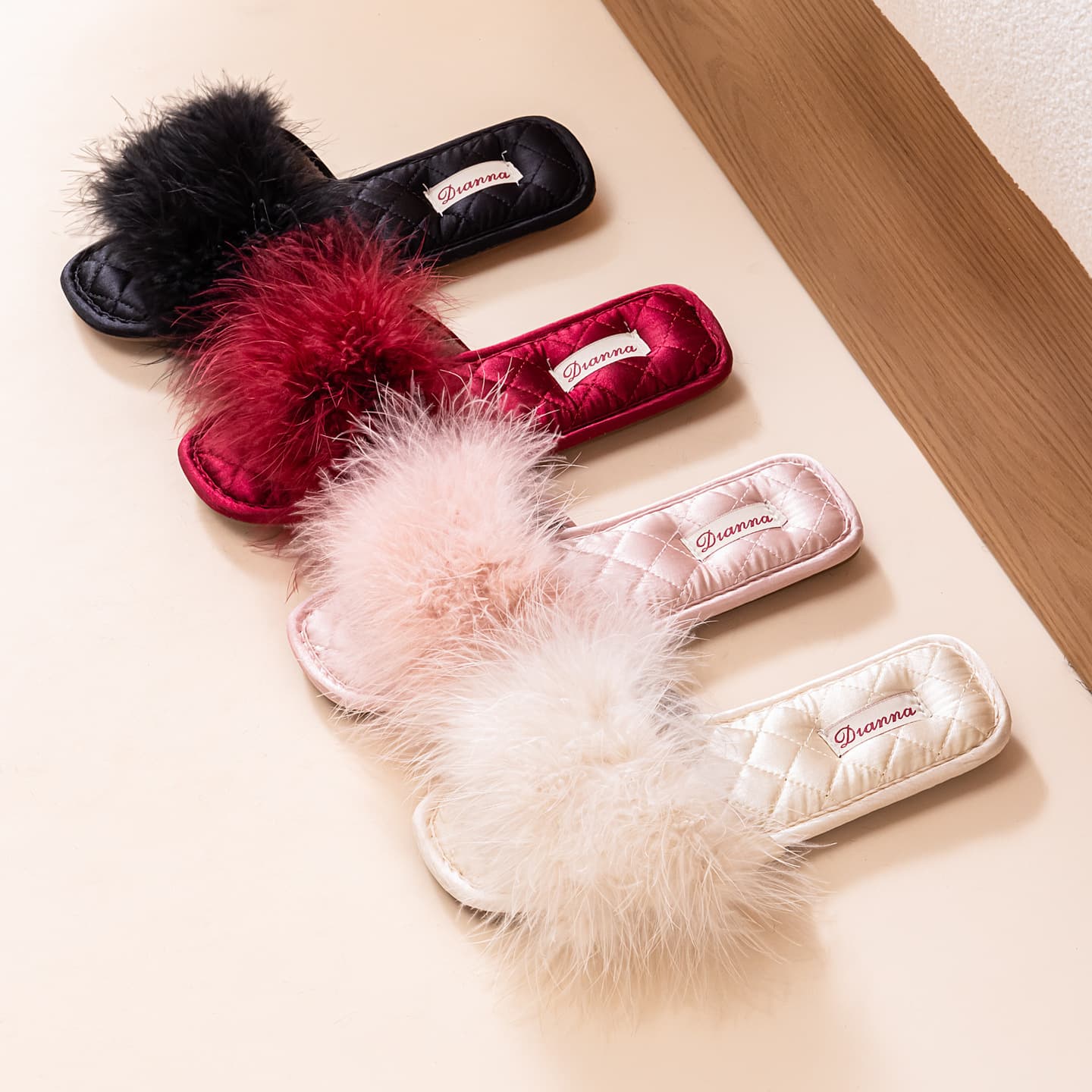 Spring and Summer New Style Red Festive Zodiac Year Bridesmaid Furry Slippers for Women Winter Bride Wedding Dressing Gown Wedding Shoes